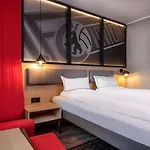 柏林特雷普托nh酒店 3* 柏林