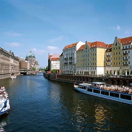 Ibis Styles Treptow 3*