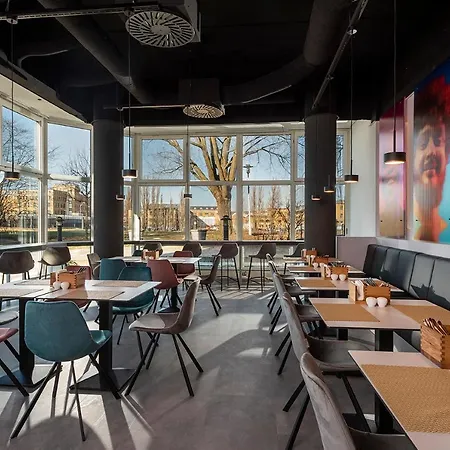 Отель Ibis Styles Treptow Берлин