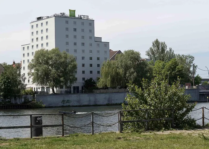Отель Ibis Styles Treptow 3*